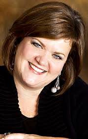 Lori Shumate's Instagram, Twitter & Facebook