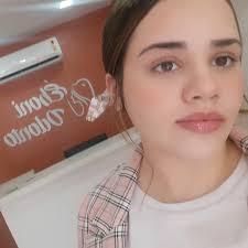 Beatriz Thompson (@biathompsoncb) • Instagram photos and videos