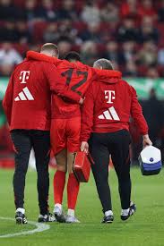 Bayern Munich Faces Injury Crisis as Jamal Musiala Limps Off Ahead of Inter Clash