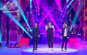 Welcome to il volo russia official fan club! Amici 2019 Serale Il Volo E Ornella Vanoni Cantano Con Tish Giordana E Mameli