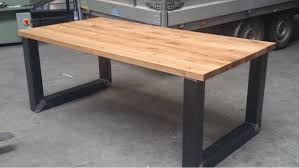 massief eiken tafel met zwart stalen poten tafel zwarte poten eiken tafel tafel