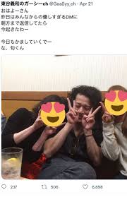 小栗旬の画像・写真 | 両脇に女性に囲まれてダブルピースをする小栗旬（東谷義和氏のTwitterより） - 19枚目 | 週刊女性PRIME