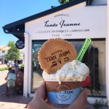 Tante Jeanne Meilleur Glacier Du Sud Ouest A Hossegor Burger Salade Acai Bowl Acai Bowl Glace Hossegor