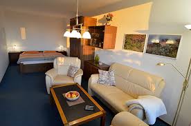 Sie haben vom balkon aus einen traumhaften blick über die felder und wiesen. Berolina Wohnung C 309