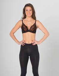 When a females pants are so high you can see the chape of a camel's toe in the crotch region. As Our High Streets Prepare For The Arrival Of Camel Toe Pants We Ask Brits Whether The Bizarre New Trend For Fuller Frontals Will Take Off