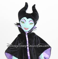 Comes packaged in a window display box. Poupee Peluche Malefique Disney Store La Belle Au Bois Dormant 56 C