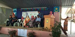 Pentaksiran berasaskan sekolah ( pbs ). Majlis Pelancaran Program Jom Ke Sekolah Perasmian Papan Kenyataan Pegawai Perhubungan Sekolah Pps Pejabat Pendidikan Daerah Kota Kinabalu