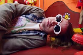 Macaulay Culkin Portrays Kurt Cobain In New Father John Misty Video Father John Macaulay Culkin Kurt Cobain