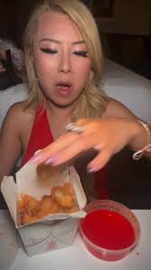 I’m so addicted to sweet and sour chicken 😋