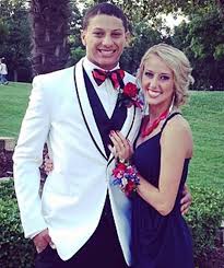 «best prom date a guy could ask for!! Vountee On Twitter Y All Can Make Fun Of Mahomes Girlfriend For Being Loud Or Whatever But She S Been With Him Since Day One Marrying Your High School Sweetheart Is Truly The Move