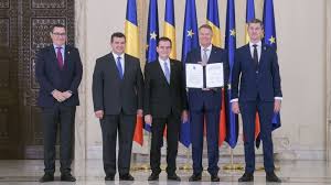 25 mai 1963 (57 de ani) brașov, republica populară română.ludovic orban, preşedintele pnl, spune că decizia de carantinare a capitalei ar trebui să fie ultima măsură avută în vedere. Dan Barna Inaltime