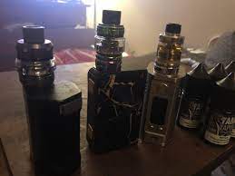 Bottom airflow is best for flavor as the air will come from directly underneath the coils but can be more susceptible to leaking if not used correctly. 3 Of The Best Sub Ohm Tanks Out Fat Rabbit Falcon 2 And Crown Iv Vapeporn