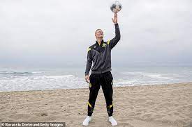 Erling braut håland is a norwegian professional soccer player who is renowned for his clinical finishing capabilities and has represented major clubs in norway, austria. Borussia Dortmund Striker Erling Haaland Poses On A Beach Tell My Sport