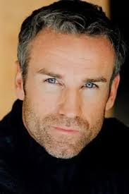 Reparto de An American Reunion (película 2003). Dirigida por Jim  Fitzpatrick