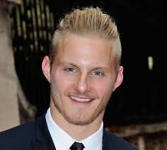 Interdiction formelle de laisser pousser ses cheveux quand la calvitie devient sérieuse! 1001 Idees Coupe De Cheveux En Arriere Homme Le Retro D Aujourd Hui