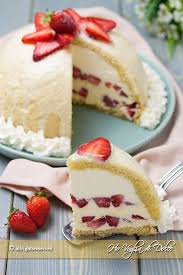Zuccotto Alle Fragole Ricetta Facile Con Foto Passo Passo Soffice Pan Di Spagna Ripieno Di Crema Diplomatica E Tante Fragol Dolci Ricette Dolci Dolci Zuccotto