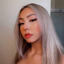 Jasmine Sisneros's Instagram, Twitter & Facebook