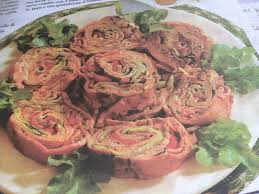 Per preparare un buon roast beef prendete una teglia di alluminio che possa contenere il pezzo di carne. Girandole Di Roast Beef Farcite Audio Ricetta Ipocucino Ingredienti Preparazione