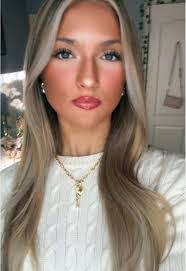 Sydney Peacock's Instagram, Twitter & Facebook