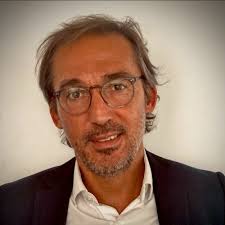 Comment être créatif sur Instagram ? Monoprix et Garance lance la toute  première story réversible. #story #cancerdusein #garance #monoprix