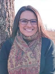 Lacey Bouchard's Instagram, Twitter & Facebook