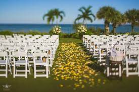 Andrea Drew Beach Chic Wedding In Vero Beach Fl Vero Beach Waterfront Wedding Venue Beach Chic