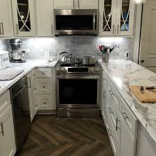 Shaker White Cabinets Paired With 180fx Laminate Calacatta Marble Lamin Trendy Kitchen Backsplash Replacing Kitchen Countertops Backsplash For White Cabinets