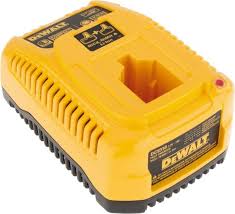 Powers the dewalt line of 7.2v tools allowing users to run multiple tools off of the same battery pack. Dewalt 7 2 To 18 Volt 1 Battery Lithium Ion Nicad Nimh Power Tool Charger 40114951 Msc Industrial Supply