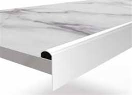 Mutfak tezgahlarinda yere su dokulmesini engelleyen aluminyum profil.tezgah kalinligi 2 3 ve 4 cm icin uyumludur.uzunluk ve kose aparatlari icin lutfen fiyat teklifi aliniz.www.vivadagitim.com durum: Mutfak Tezgah Profili 53 Mm