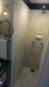 Zum angebot gehören ein kostenloser internetzugang per kabel, ein businesscenter und ein limousinenservice. Hotel Mutiara Johor Bahru