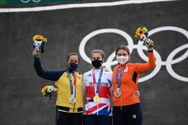 Colombian athletes have won a total of 29 olympic medals (five gold, nine silver and fifteen bronze) in eight different sports, with weightlifting and cycling as the most successful ones. Vxc5zm8st W3hm