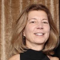 Deborah Dye's Instagram, Twitter & Facebook