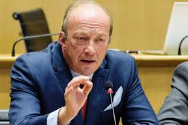 Ecolo accuse Jean-Paul Wahl de "sortir de son rôle au conseil"