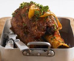Gebratene Kalbshaxe Mit Zitrone Rezept Kalbshaxe Kalbshaxen Rezept Fleisch Gerichte