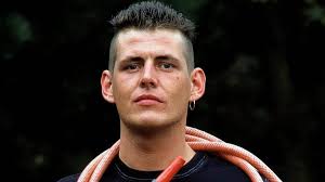 Nick uit Big Brother twee keer onder het mes