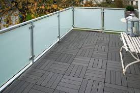 Balkongelander Aus Feuerverzinktem Vierkantrohr Gelander Balkon Balkon Gelander Design Balkon