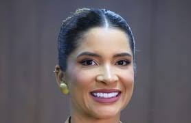 Vídeo mostra Pabllo Vittar adolescente cantando Michael Jackson