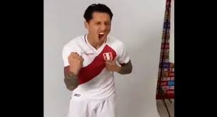 Inicio » escudos » equipos fútbol. Gianluca Lapadula Y Su Primer Grito De Gol Con La Camiseta De La Seleccion Peruana