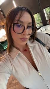 Sarah Shurtleff's Instagram, Twitter & Facebook