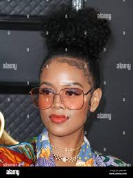 H e r singer hi-res stock photography and images