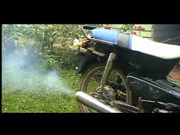 Cara mengatasi motor metik kluar asap hitam : Sebab Akibat Motor 4 Tak Berasap Hitam Ataupun Putih Youtube