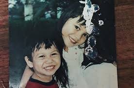 Their daughter was so beautiful and had a kind heart with name bawang putih. Masih Ingat Dengan Artis Cilik Yang Satu Ini Ternyata Ia Sudah Tumbuh Jadi Remaja Cantik Loh