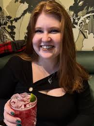 date night ended with Chris telling me I'm shaped like a shrimp 🍤 thanks  scoliosis 🤣🤣🤣