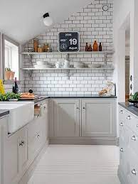Houzz Small Galley Kitchen Design Ideas Amp Remodel Pictures Kitchen Design Small Small Apartment Kitchen Kitchen Remodel Small