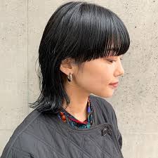 ワイドバング ヘアスタイリング レディース ショート パーマ 髪型 黒髪
