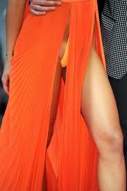 Giulia Salemi ci mostra la sua figa per caso | Moglie.xxx