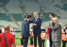 Karagümrük 2020/2021 fikstürü, iddaa, maç sonuçları, maç istatistikleri, futbolcu kadrosu fikstür sayfasında karagümrük takımının güncel ve geçmiş sezonlarına ait maç fikstürüne ulaşabilirsiniz. Fatih Karagumruk Spor Toto 1 Lig De Misli Com 2 Lig Haber Detay Sayfasi Tff