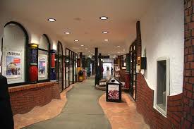 Der bahnhof in uelzen (landkreis) ist einer von tausenden bahnhöfen, die bei ortsdienst.de gelistet sind. Hundertwasser Bahnhof Uelzen Bahnhofshalle Picture Of Hundertwasser Bahnhof Uelzen Tripadvisor