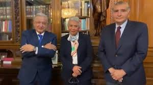 El coordinador de los senadores de morena, ricardo monreal, informó este jueves que planteará ante el grupo parlamentario de dicho partido del senado de la república que olga sánchez cordero, extitular de la secretaría de gobernación, presida la mesa directiva para el primer año de la lxv legislatura. C2xwzh Qnu Grm