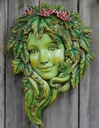 🌳🌳🌳Stunning green Goddess wall art.🌳🌳🌳 🚨🚨🚨BARGAIN ALERT!!🚨🚨🚨